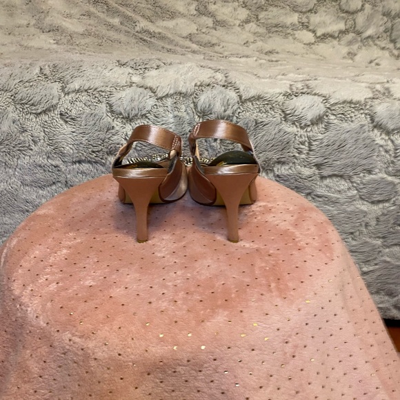 Steve Madden Luxe pink satin slingbacks w/crystals - Picture 12 of 12